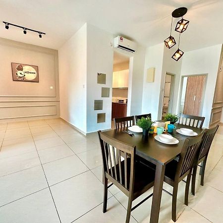 Seasons Luxury Apartment By Jk Home Johor Bahru Bagian luar foto
